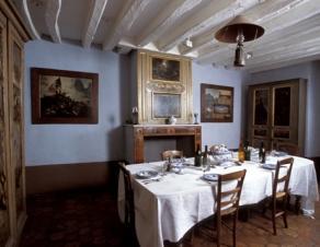 Intérieur salle à manger.